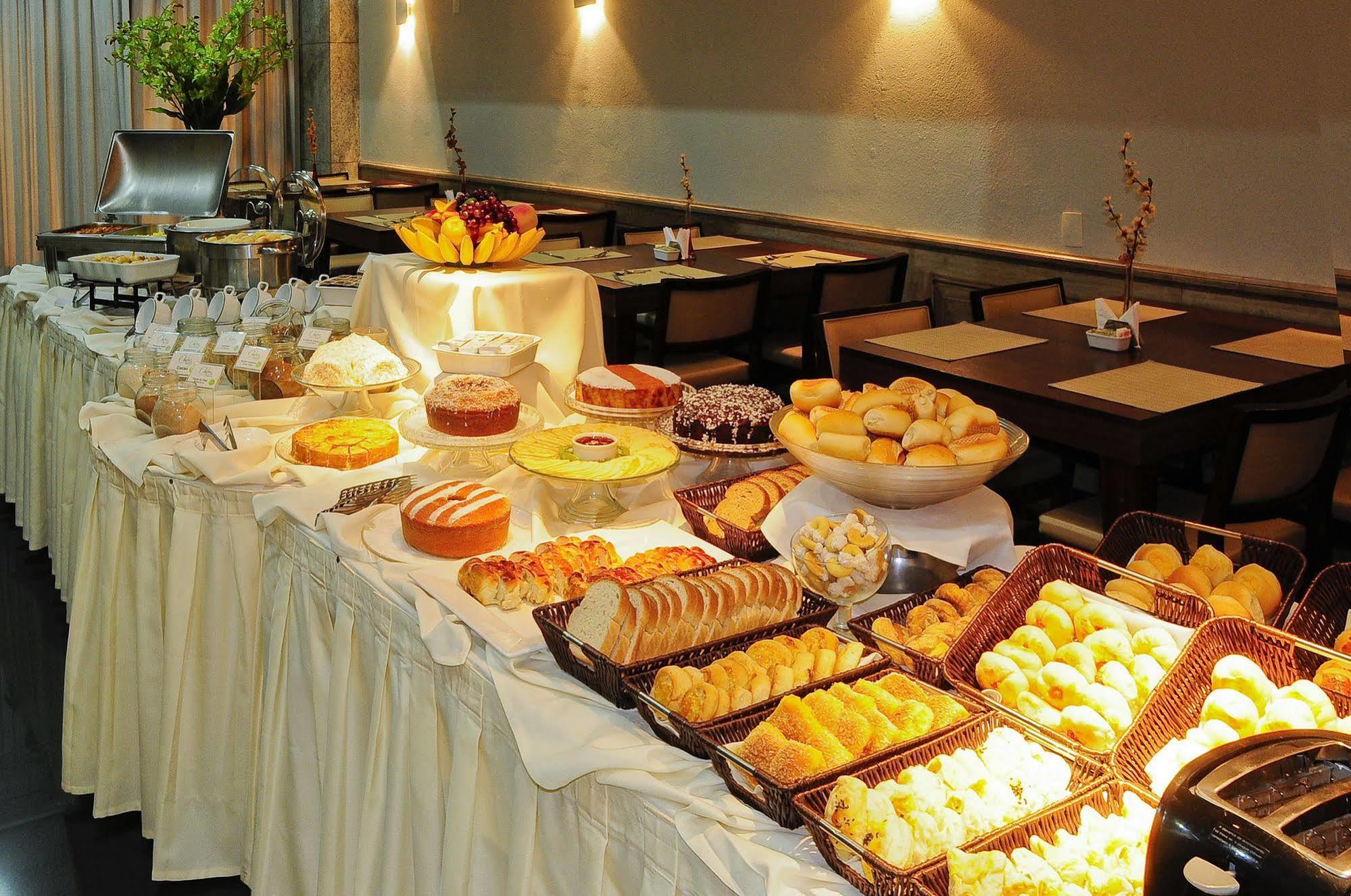 Bristol Merit Hotel Белу-Оризонті Екстер'єр фото